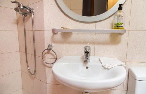 New & Sunny Apartment - Foto 41