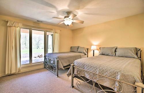 House with Deck, Fire Pit - 15 Mins to Snowshoe! - Foto 23