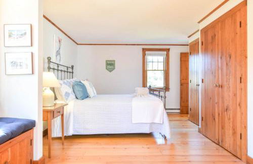 Walk to Water w Stunning Cove Views - Foto 15