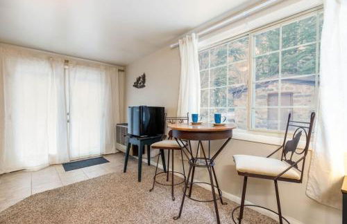 Adorable Studio Cabin on Big Cottonwood River - Foto 9