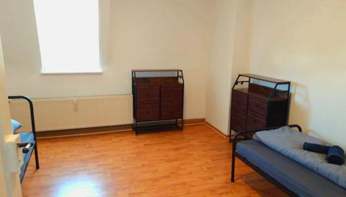 Seyfarthrooms - Crimmitschau 6 - zentrale Lage, gute Anbindung, voll ausgestattet - Foto 2