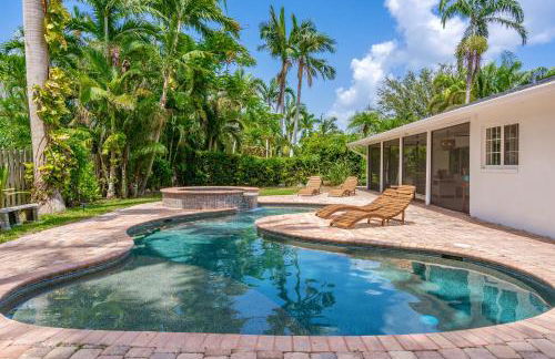 Serene Pool & Spa Home near Beaches & Downtown - Foto 1