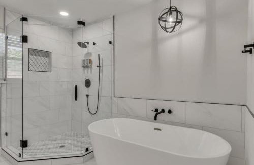 Gorgeous Sunny Home for Big Groups w Private Pool - Foto 27