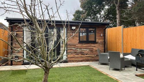 Studio - Sleeps 2 - Pet friendly - Parking - Foto 2, Garden