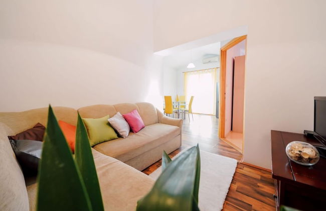 Charming 2-bed Apartment - Foto 14