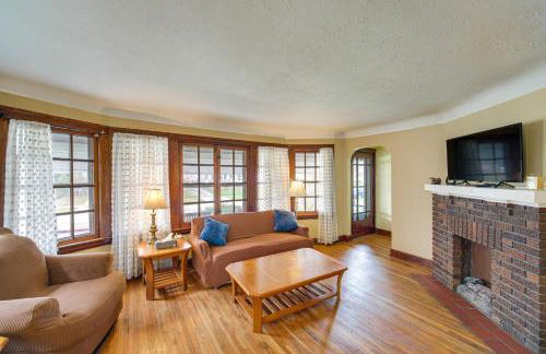 Home 2 Mi to Lakewood Park and Solstice Steps! - Foto 1