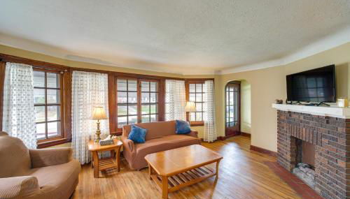 Home 2 Mi to Lakewood Park and Solstice Steps! - Foto 1