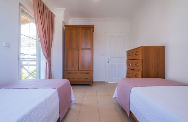 Infinity Flora Villa - Photo 5