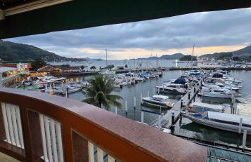 SUPER FLAT 180 graus em Angra dos Reis , Frente Mar na Marina Piratas com estacionamento - Foto 14