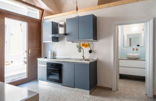 Historic Town Center, Parking Nearby - Foto 15