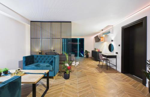 Jacuzzi LoveAparts Marki Romantic Getaway - Photo 43