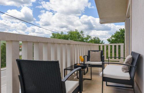 Divine Apartment Drnis - "Modern comfort at the gateway to Krka National Park" - Photo 31