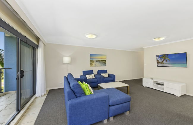 Flynns Beach Resort - Photo 11