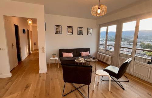 Newly renovated 12th floor central apartment 82m2 - Foto 1