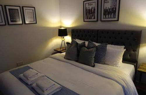 Modern & Stylish Home at the corner of famous Penny Lane in Liverpool - Foto 77