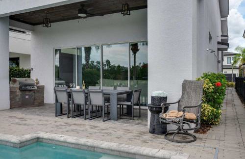 Luxury 6BR Villa w Pool & Cinema 4mi to Disney - Foto 12