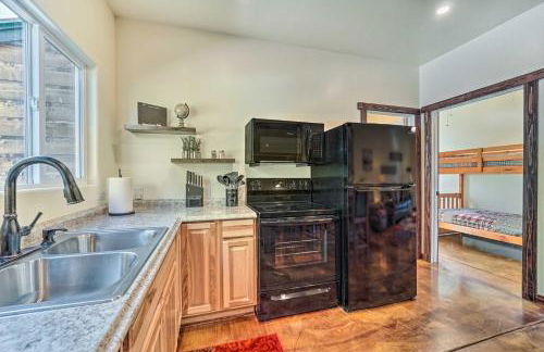 Serene Dolores Cabin with Patio and River Access! - Foto 11