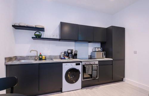 Modern 1BR Apartment in Central Warrington - Foto 11