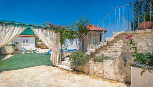 Holiday home krika -Three Bedroom Home with heated Pool and Jacuzzi - Foto 2, Other