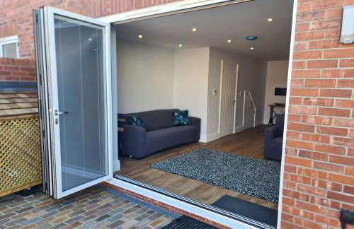 Number 10 - Stunning brand new house - sleeps 6 - free parking - Foto 5