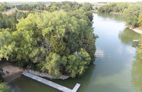 Plum Creek Retreat with Beach near Johnson Lake - Foto 33