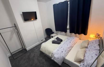 Pat Signature Stays - Photo 18