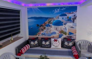 Luxury Santorini Boutique Suite with a Mediterranean Soul - 15m to Heathrow Windsor Ascot Legoland with Free Parking - Foto 9