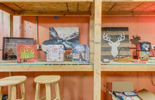 Chic chalet w/ hot tub, ping-pong, arcade bball - Foto 23