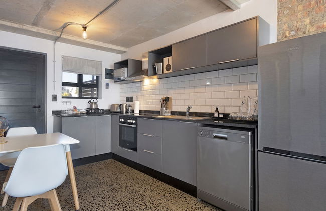 Manhattan on Coral 7 - Photo 11