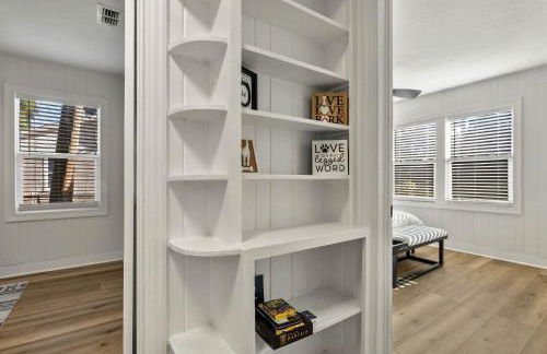 It's A Vibe- less than 10mins Capital,Hospitals,FAMU,&FSU - Foto 21