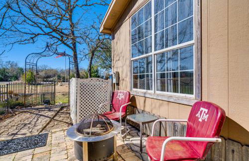 College Station Getaway with Hot Tub and Courtyard! - Photo 28