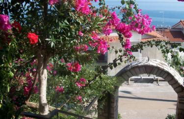 George's Apartments - Foto 3