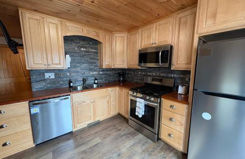 Luxury Waterfront Retreat on Black Lake - Foto 33