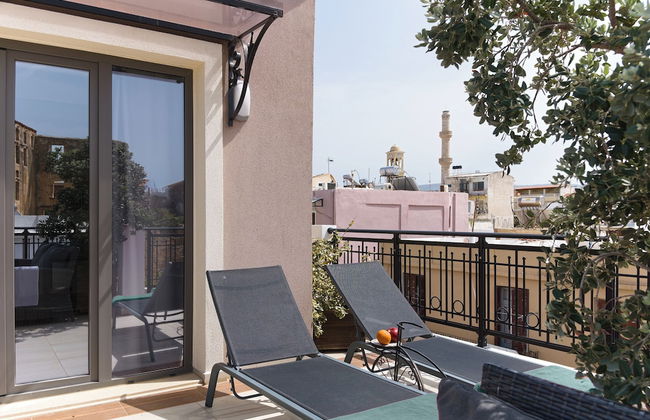 Nival Luxury Suites - Photo 41