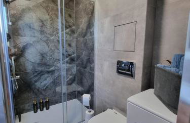 Aurum Apartment - Photo 30