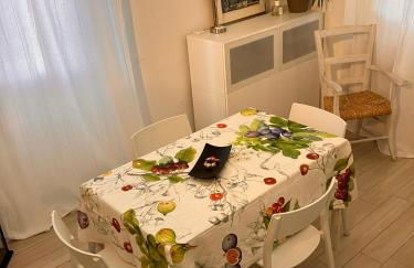 ROSSENA HOME tranquillo appartamento, con giardino, vicino al centro ed all'Ospedale Santa Maria Nuova SMN - Foto 38