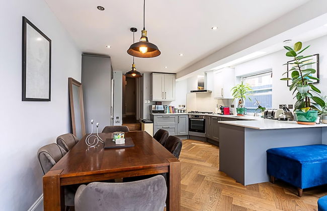 Modern and Spacious Colliers Wood Home - Foto 23