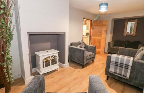 Milford Cottage - Photo 3