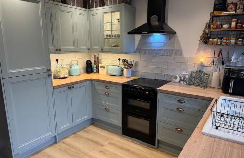 Cosy Flint Cottage - Photo 7