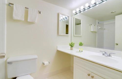 A Few Steps From Airport - Stylish Apt - Photo 46