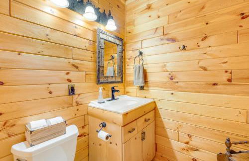 Rapid City Cottage with Patio Near Beach Access! - Foto 15