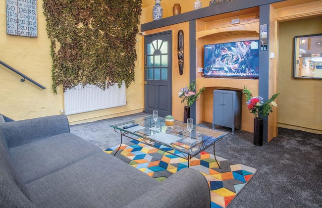 Clouds - 1 Bedroom Holiday Home - Milford Haven - Photo 15