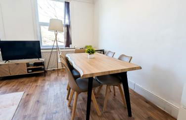 Cozy 2BR Flat Near Twickenham Stadium for Families - Foto 6