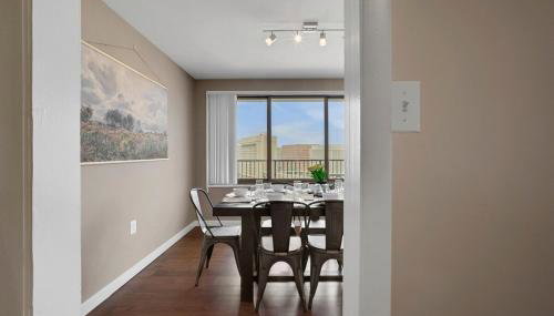 Boutique DCA Unit-Sleeps 7-Free Parking-Great Spot - Foto 2