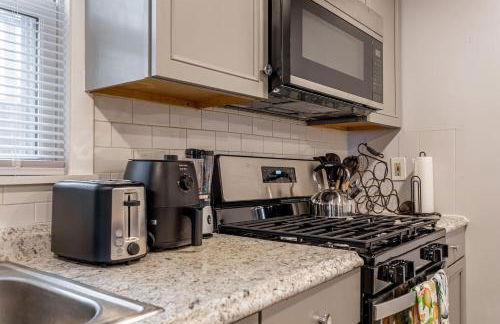 Updated 3BR 2BA Apartment Near NYC Airport - Foto 33