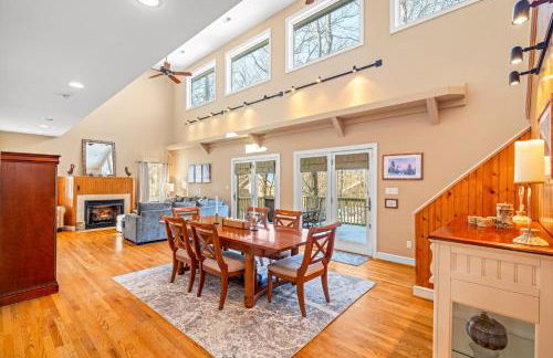 Spacious Family Retreat-Hot tub & Game Room - Foto 17