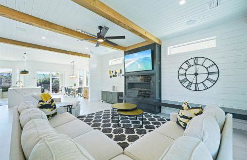 Water's Edge - Luxury Lakefront Beach House with Private Pool & Community Amenities - Foto 12