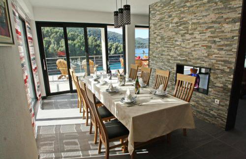 Vila Hera Korčula, Special one, pool, right on the sea,parking, 8 people - Photo 13