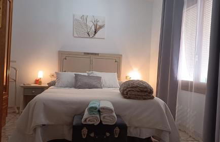 Agradable casa con zona de relax y aparcamiento - Foto 7