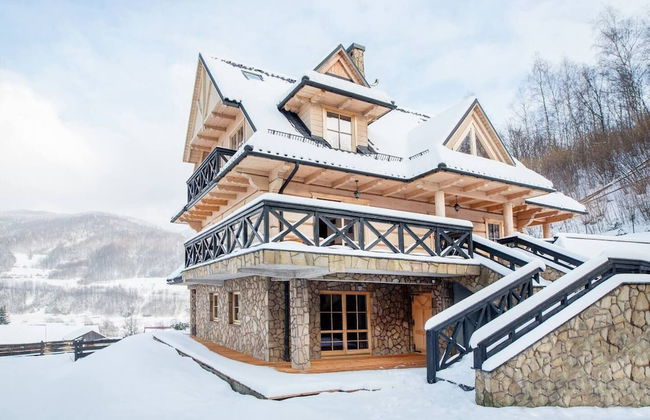 Beautiful Large Villa in Tylmanowa - Photo 27